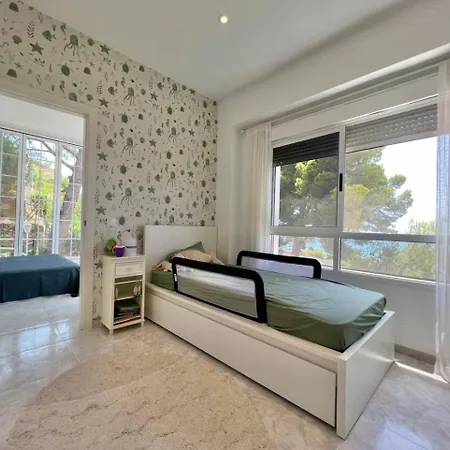 Preciosa Rodeada De Pinos Con Vistas Al Mar - Servhouse Benicassim
